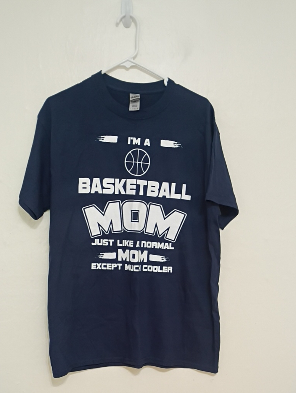 Gildan Navy Basketball Mom T-shirt Size L